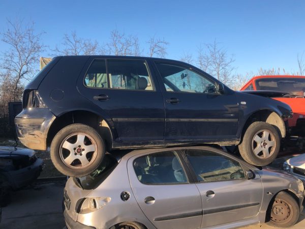 Volkswagen Golf 4 Serie - immagine 2