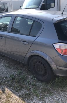 Opel Astra berlina 3 serie