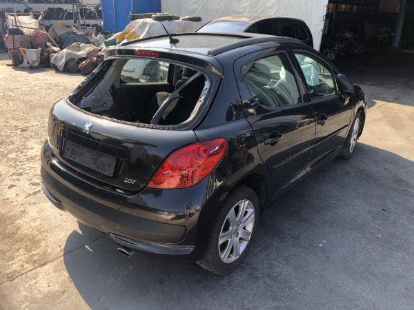 Peugeot 207 1.6 HDI 2 serie - immagine 2
